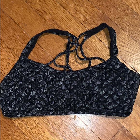 LuluLemon Sports Bra - Picture 1 of 3